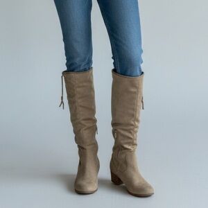 Chic Tan Suede Heeled Boots